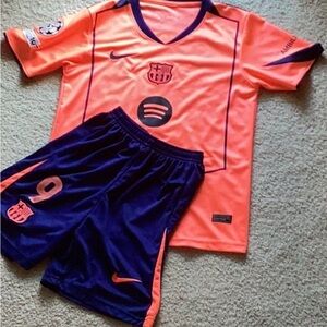 Brand New F.C Barcelona Full Kit Lewandowski Youth